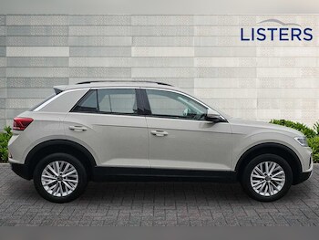 Used Volkswagen T-Roc 2023 for sale - 77413038: Photo