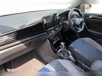 Used Volkswagen T-Roc 2023 for sale - 79363223: Photo