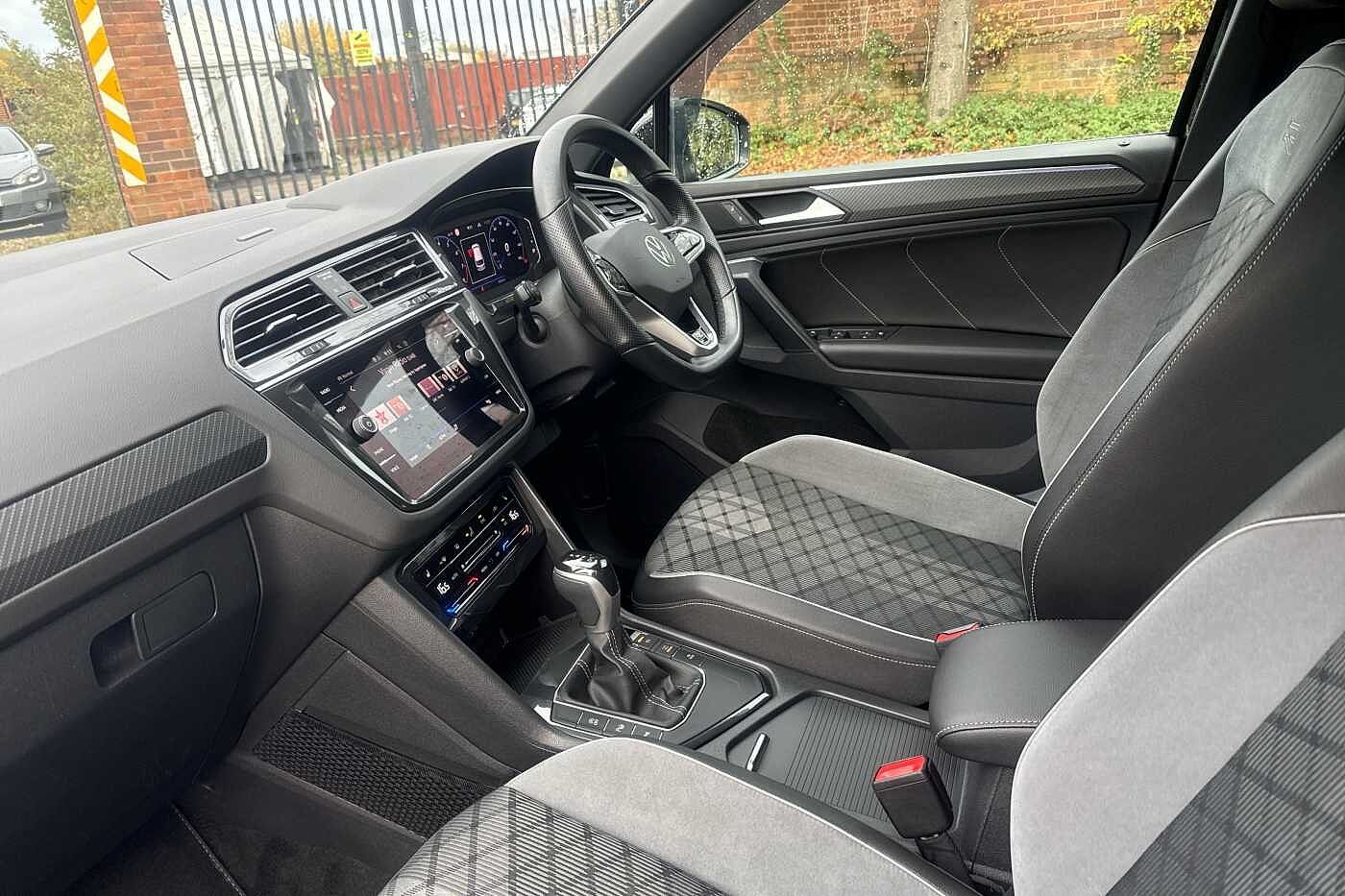Used Volkswagen Tiguan 2021 for sale - 76241323: Photo 2