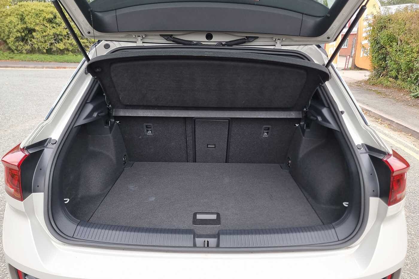 Used Volkswagen T-Roc 2022 for sale - 76111457: Photo 12