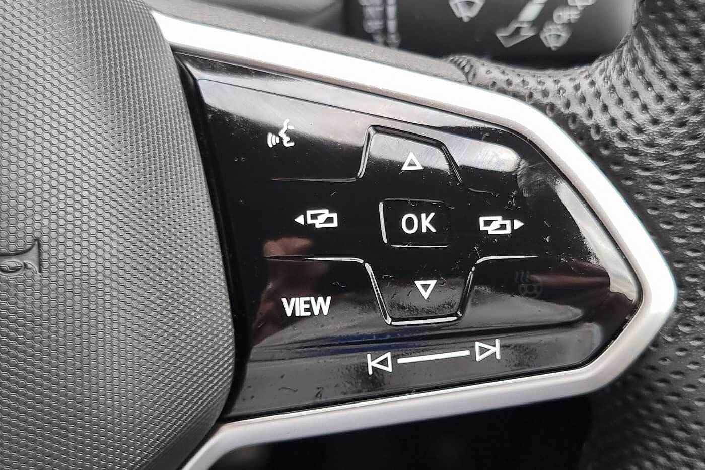 Used Volkswagen T-Roc 2022 for sale - 76111457: Photo 14