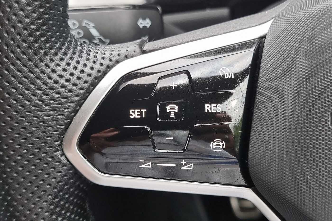 Used Volkswagen T-Roc 2022 for sale - 76111457: Photo 15