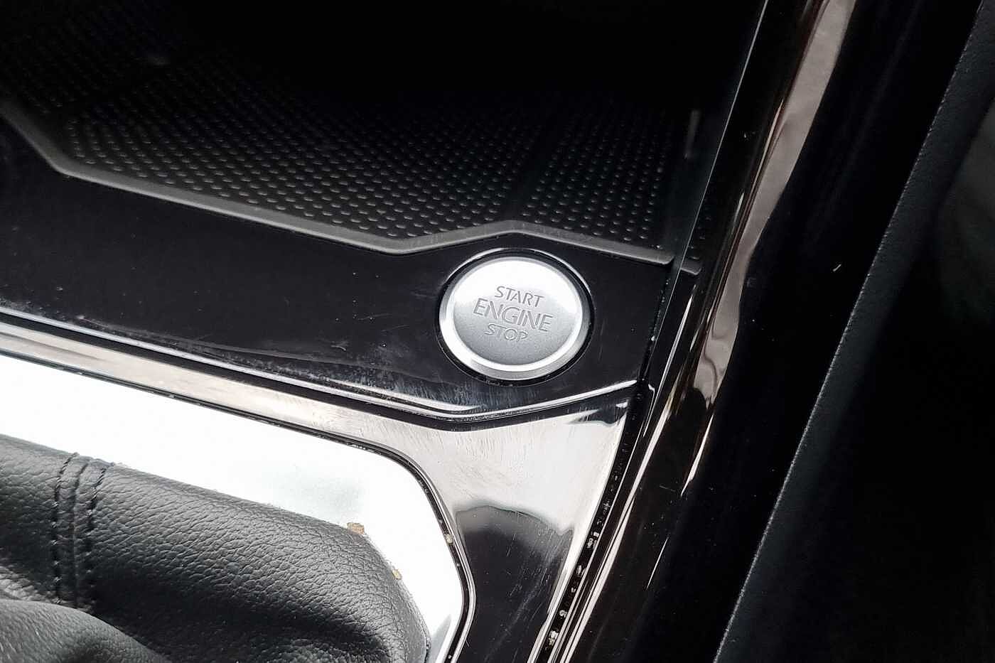 Used Volkswagen T-Roc 2022 for sale - 76111457: Photo 16
