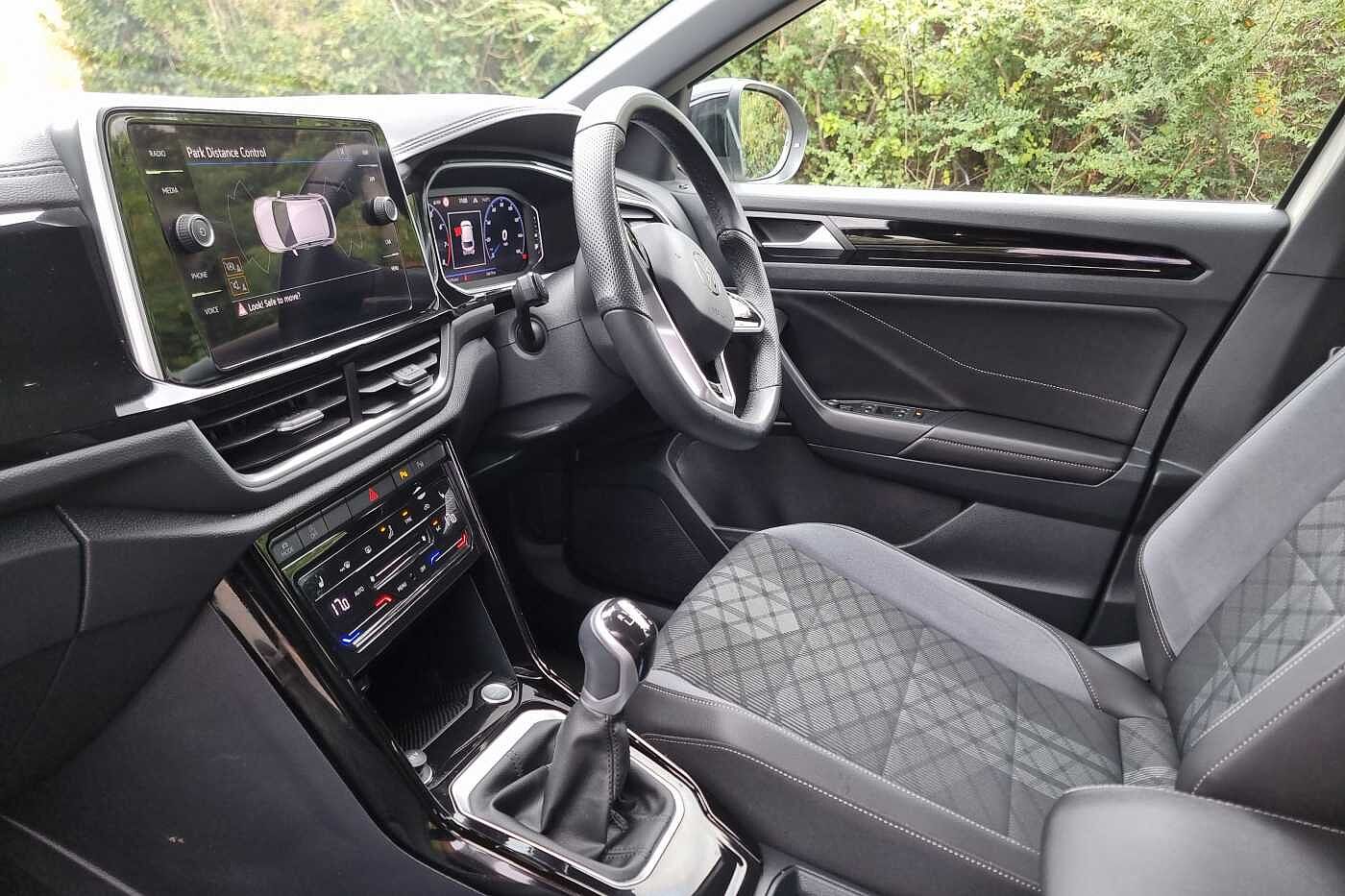Used Volkswagen T-Roc 2022 for sale - 76111457: Photo 2