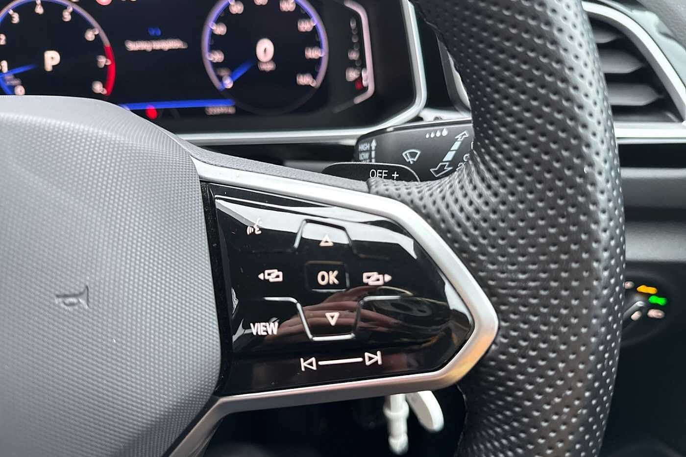 Used Volkswagen T-Roc 2023 for sale - 77177221: Photo 17