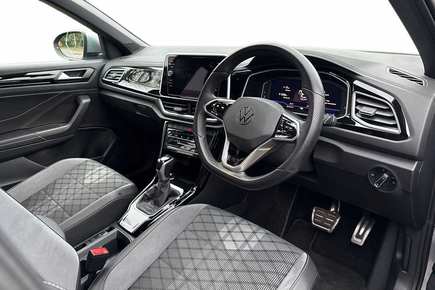 Used Volkswagen T-Roc 2023 for sale - 77177221: Photo 6