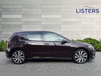 Used Volkswagen Golf 2018 for sale - 76110505: Photo 4