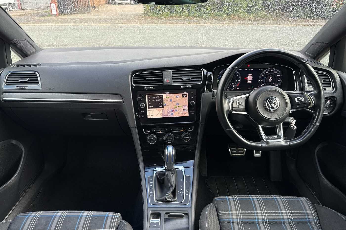 Used Volkswagen Golf 2018 for sale - 76110505: Photo 8