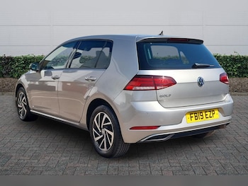 Used Volkswagen Golf 2019 for sale - 78377075: Photo