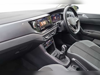 Used Volkswagen Polo 2022 for sale - 77672824: Photo