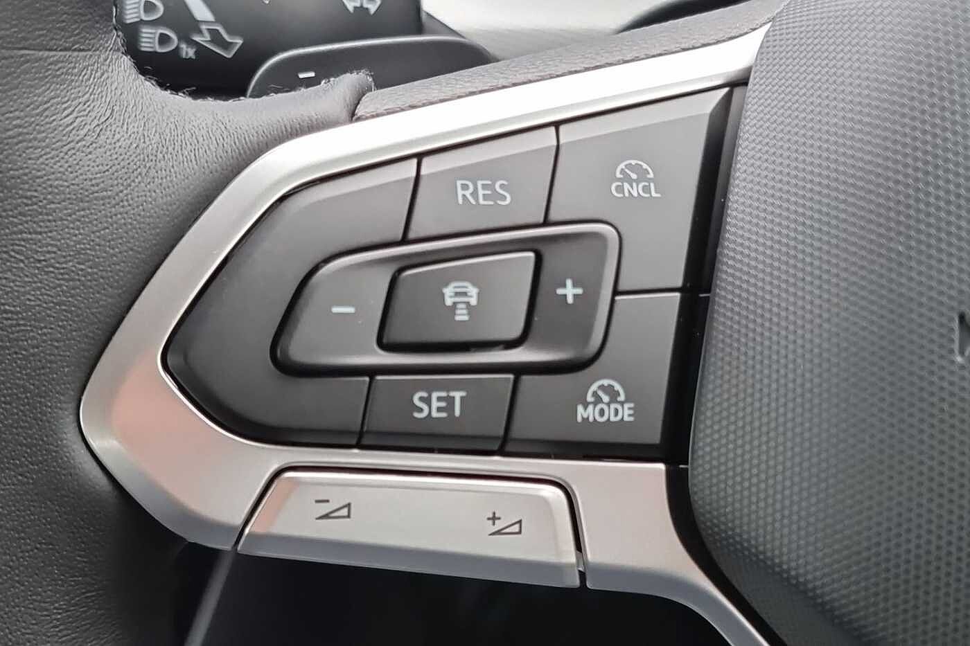 Used Volkswagen T-Roc 2026 for sale - 77442151: Photo 17