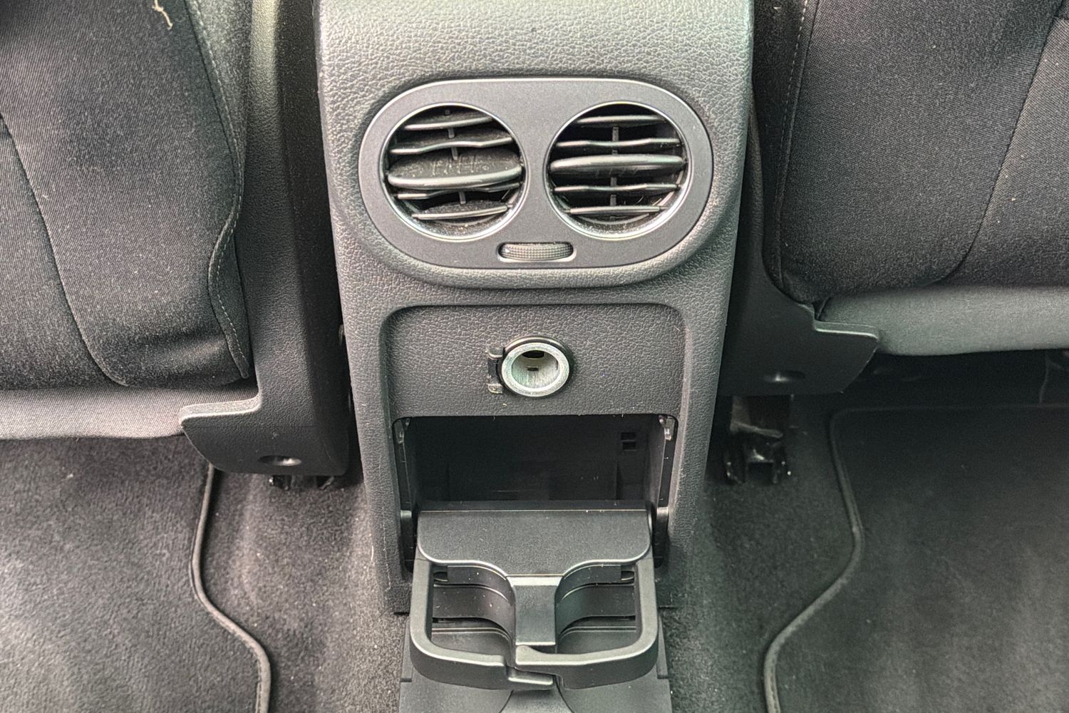 Used Volkswagen Tiguan 2015 for sale - 77176554: Photo 20