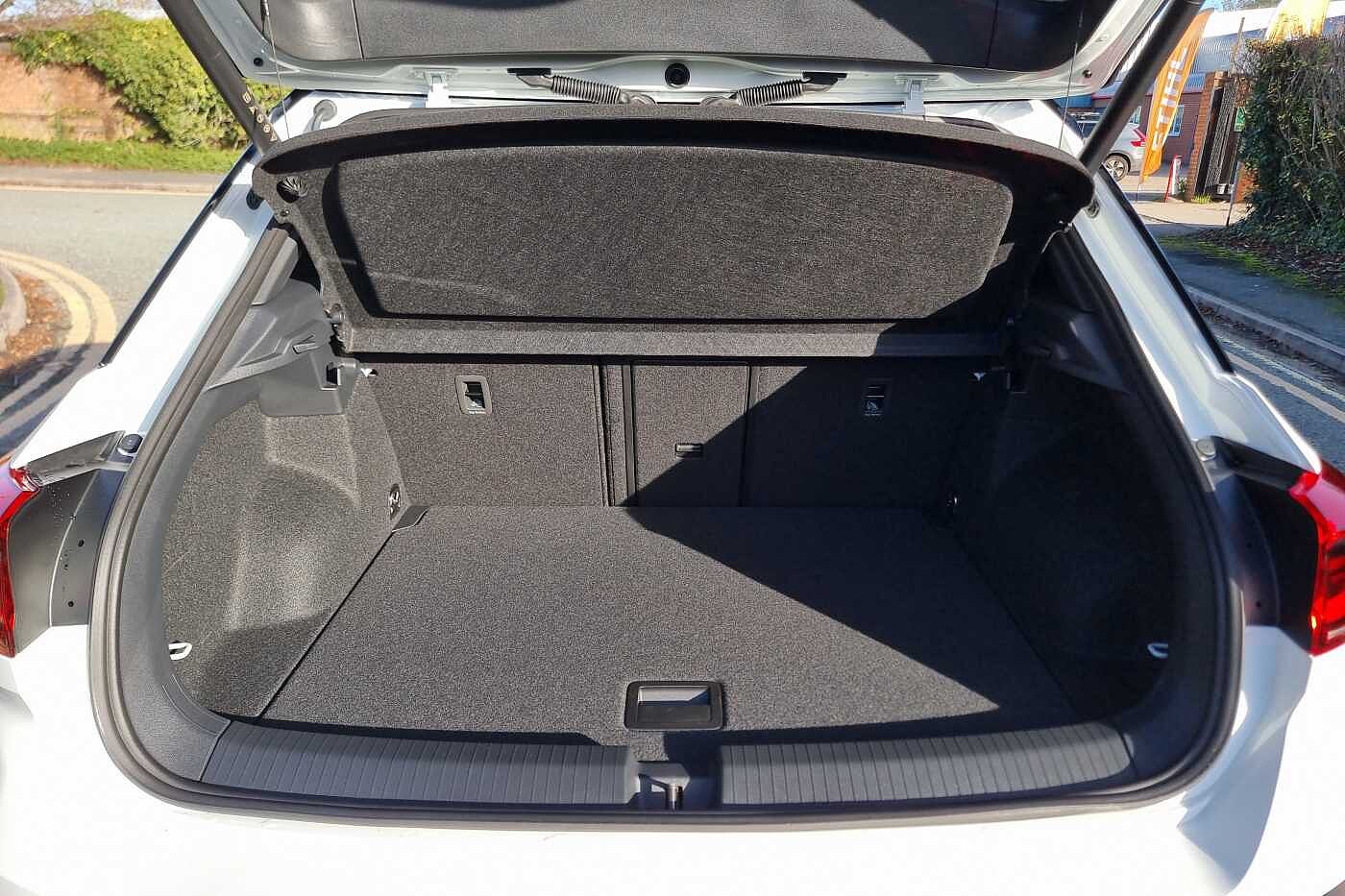 Used Volkswagen T-Roc 2025 for sale - 76514444: Photo 12