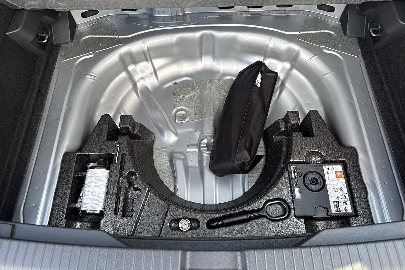 Used Volkswagen T-Roc 2025 for sale - 76110791: Photo 13