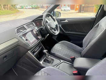 Used Volkswagen Tiguan 2023 for sale - 76410277: Photo