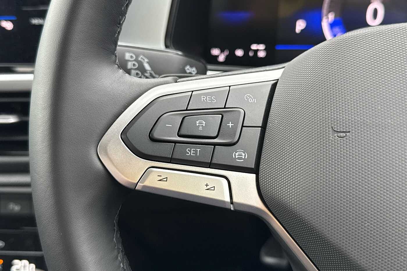 Used Volkswagen T-Roc 2025 for sale - 76154374: Photo 14