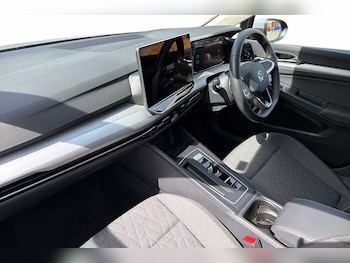 Used Volkswagen Golf 2025 for sale - 79623011: Photo