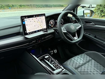 Used Volkswagen Golf 2025 for sale - 76474554: Photo