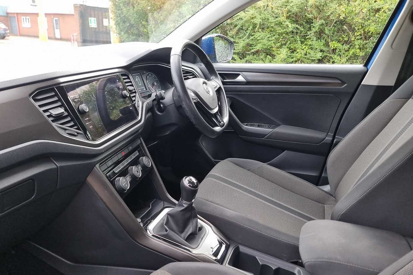 Used Volkswagen T-Roc 2019 for sale - 76111214: Photo 2