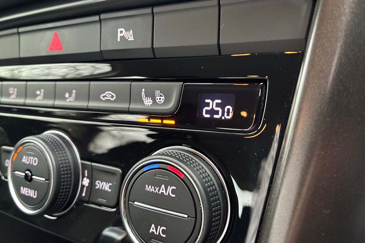 Used Volkswagen T-Roc 2019 for sale - 77388489: Photo 16