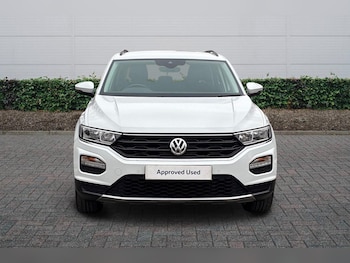 Used Volkswagen T-Roc 2019 for sale - 77388489: Photo