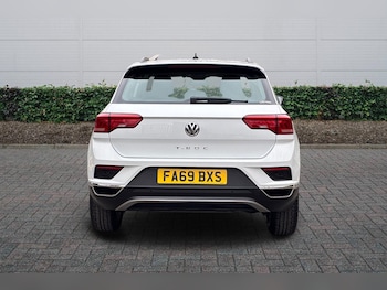 Used Volkswagen T-Roc 2019 for sale - 77388489: Photo