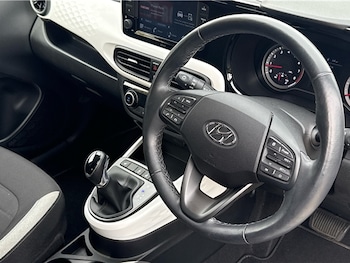 Used Hyundai i10 2022 for sale - 76111193: Photo 4