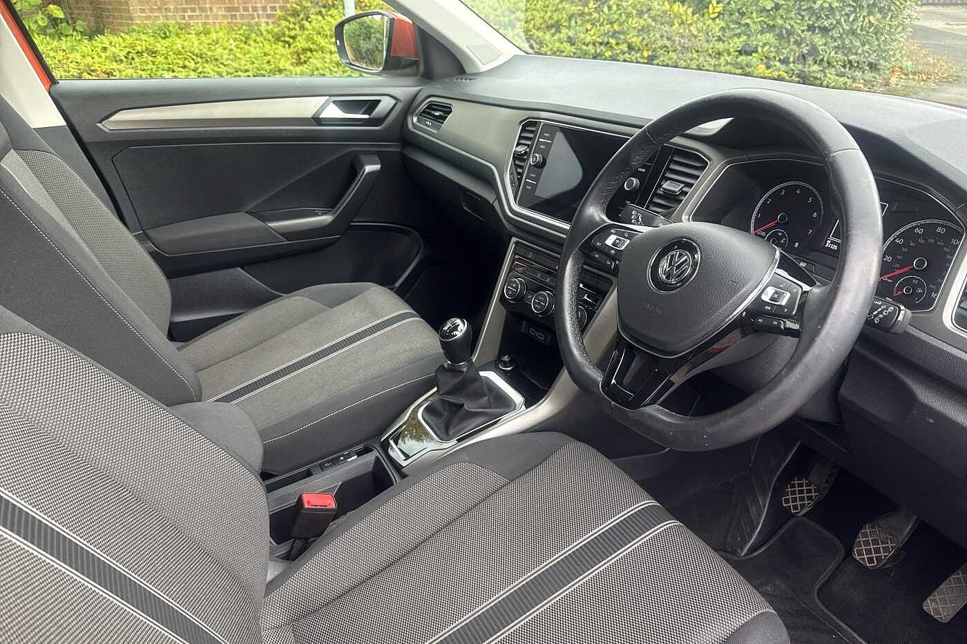 Used Volkswagen T-Roc 2020 for sale - 76111202: Photo 6