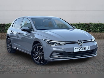 Used Volkswagen Golf 2023 for sale - 78088218: Photo