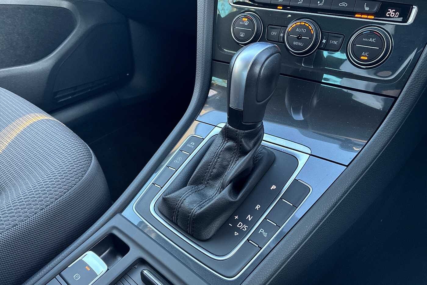 Used Volkswagen Golf 2020 for sale - 76800716: Photo 10