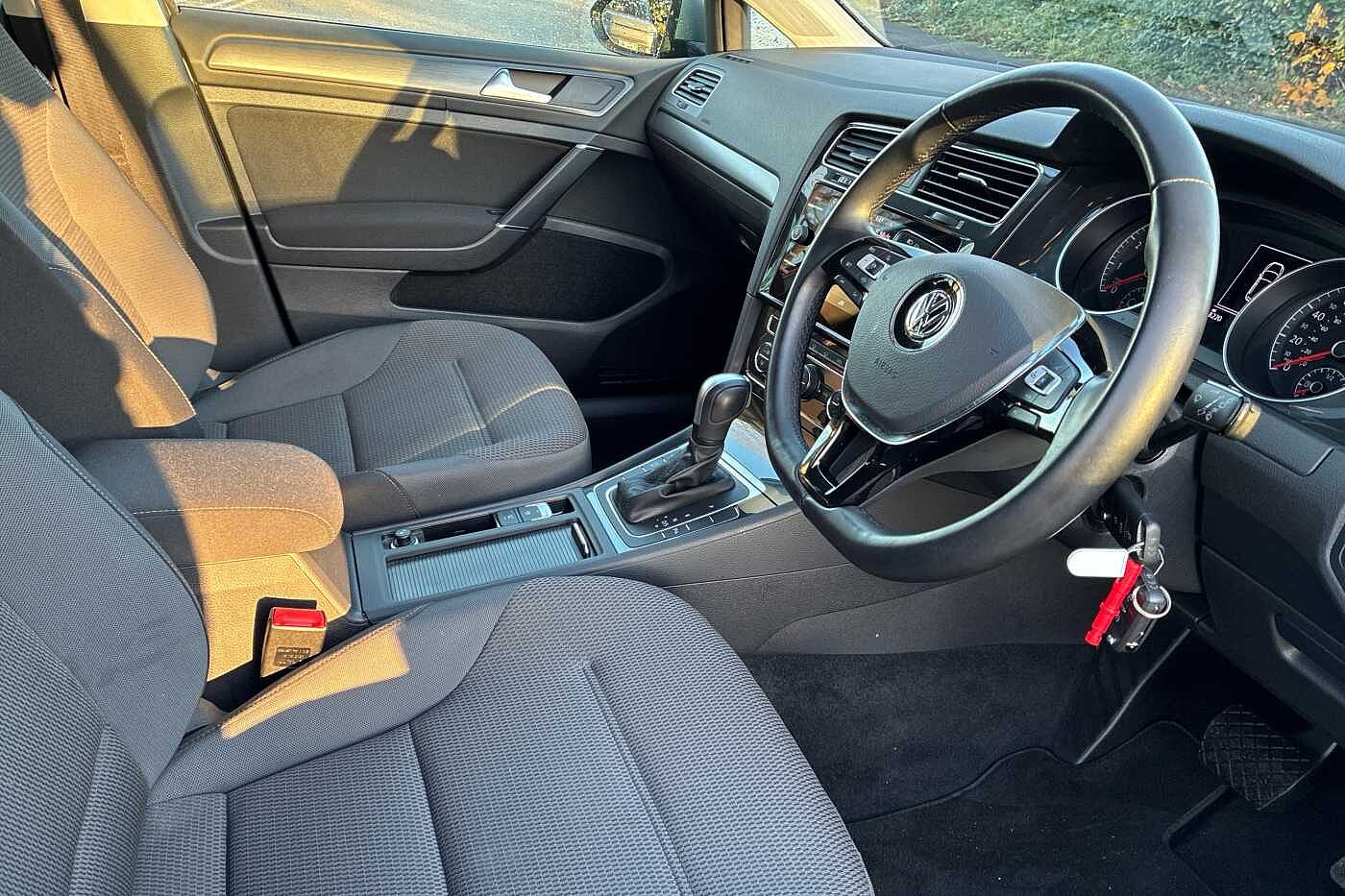 Used Volkswagen Golf 2020 for sale - 76800716: Photo 6