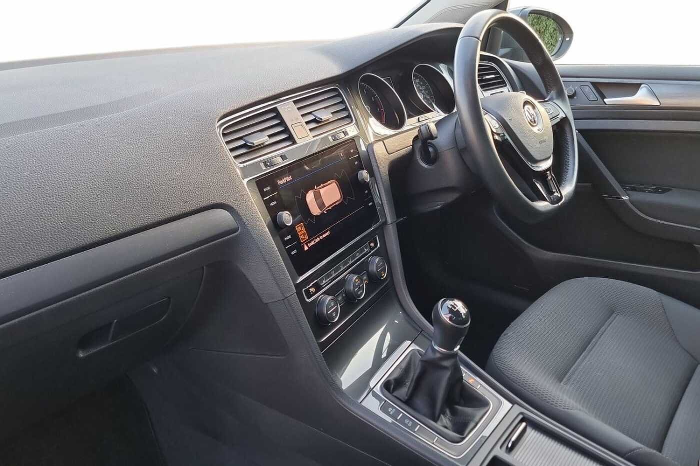 Used Volkswagen Golf 2020 for sale - 77030936: Photo 2