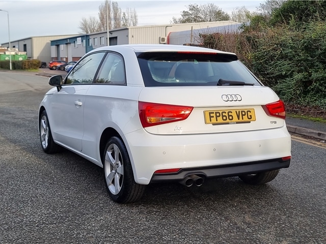 Used Audi A1 2016 for sale - 76888236: Photo 2