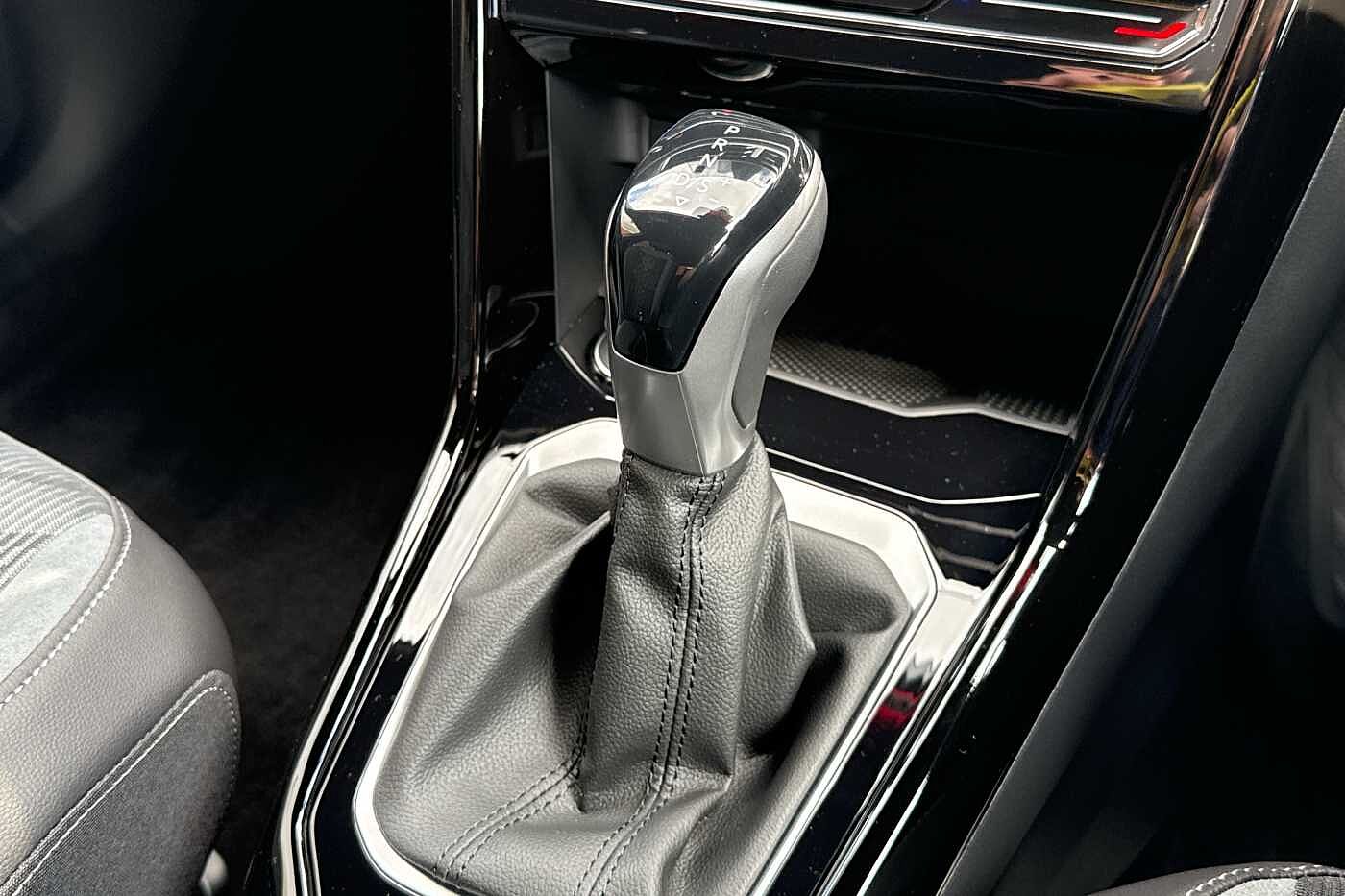 Used Volkswagen T-Roc 2025 for sale - 77177523: Photo 10