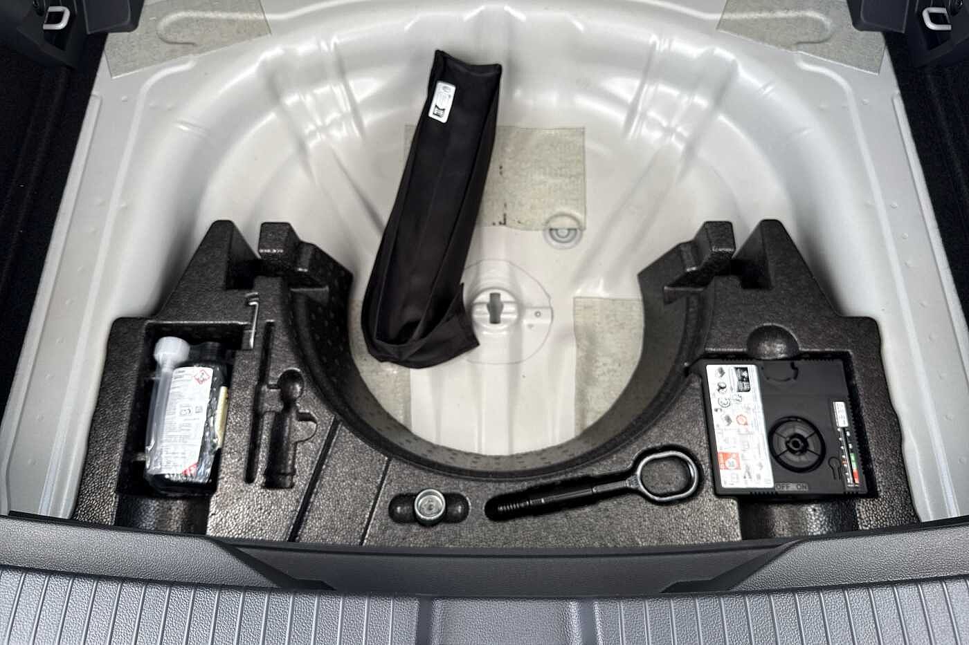 Used Volkswagen T-Roc 2025 for sale - 77177523: Photo 13