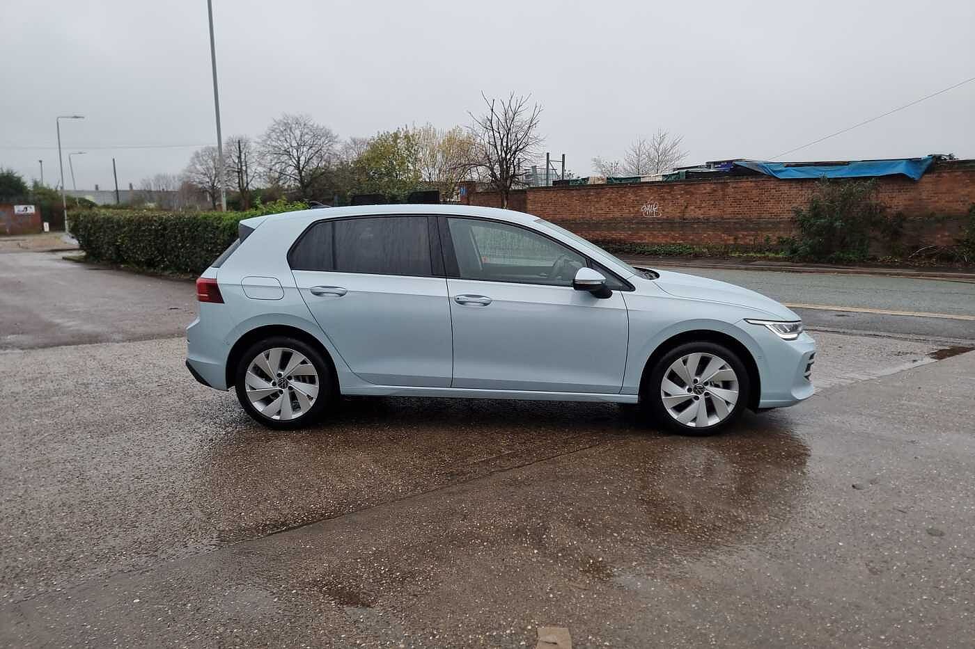 Used Volkswagen Golf 2025 for sale - 77176645: Photo 4