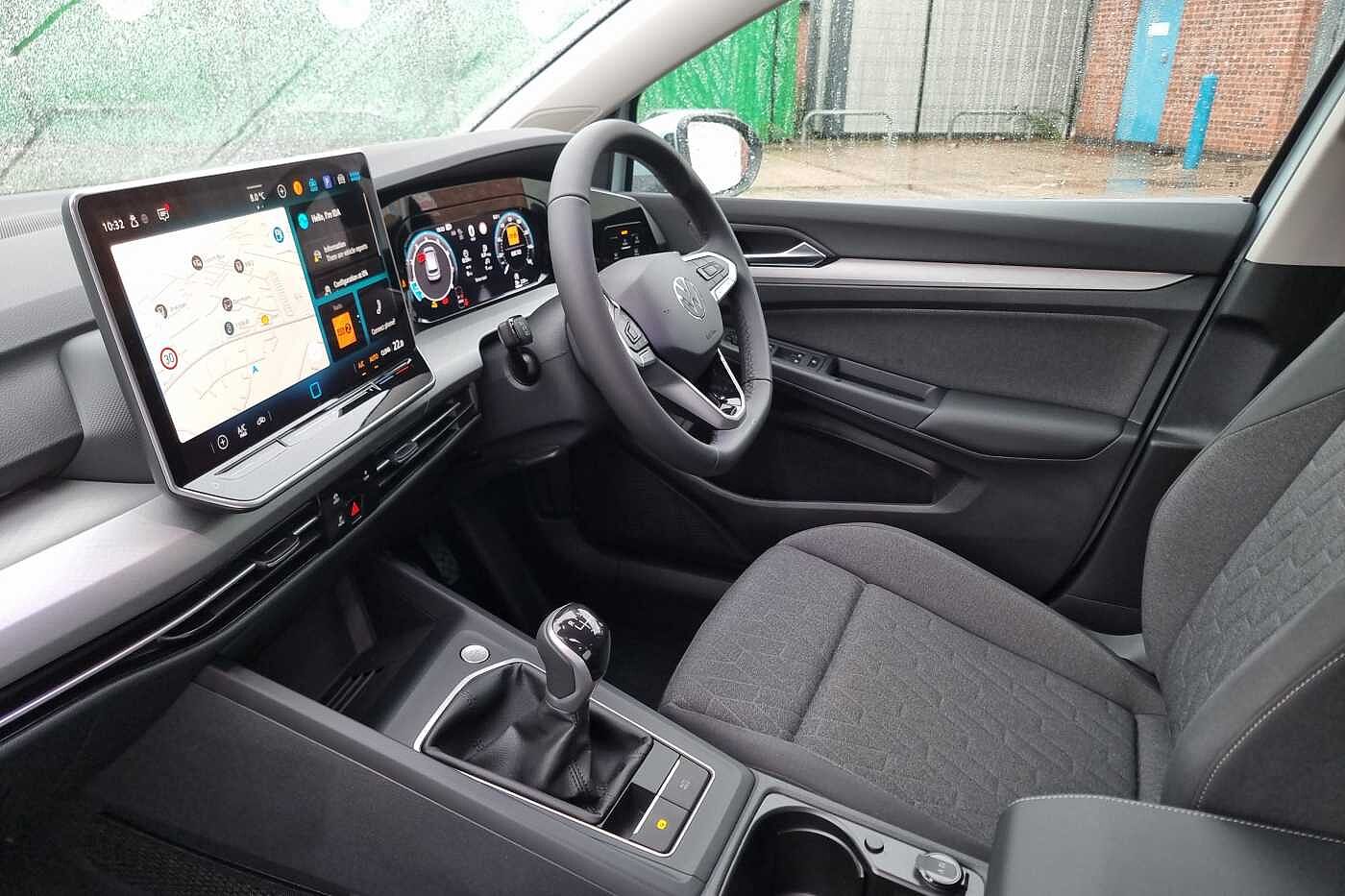 Used Volkswagen Golf 2025 for sale - 76800389: Photo 2