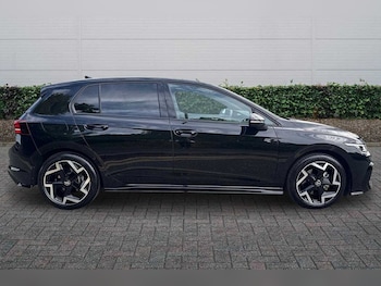 Used Volkswagen Golf 2025 for sale - 79050743: Photo