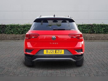 Used Volkswagen T-Roc 2021 for sale - 76800414: Photo
