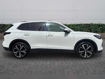 Used Volkswagen Tiguan 2024 for sale - 78901890: Photo