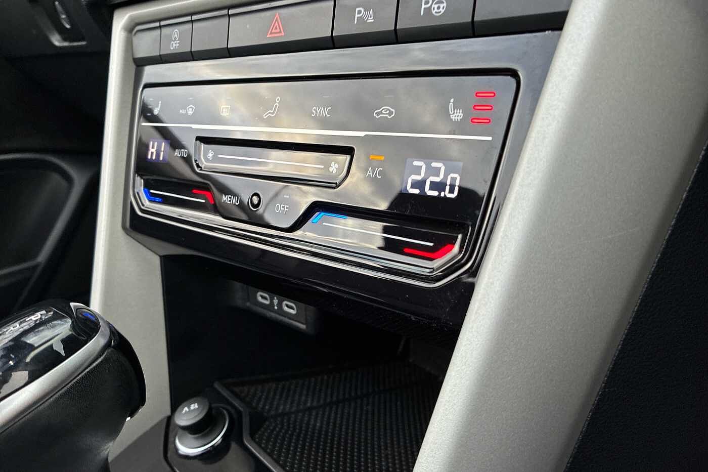 Used Volkswagen T-Roc 2023 for sale - 76350508: Photo 17