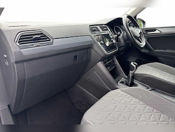 Used Volkswagen Tiguan 2022 for sale - 79063587: Photo