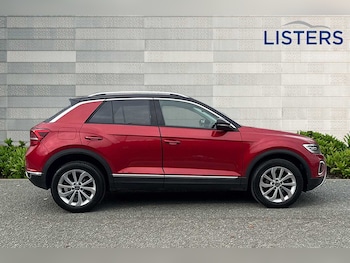 Used Volkswagen T-Roc 2022 for sale - 76315670: Photo