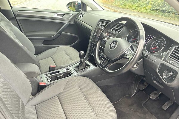 Used Volkswagen Golf 2019 for sale - 76190604: Photo 6