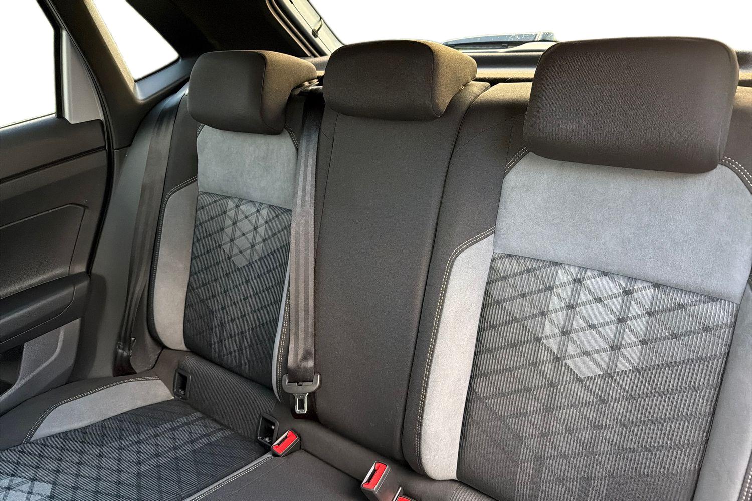 Used Volkswagen Polo 2024 for sale - 76800367: Photo 9