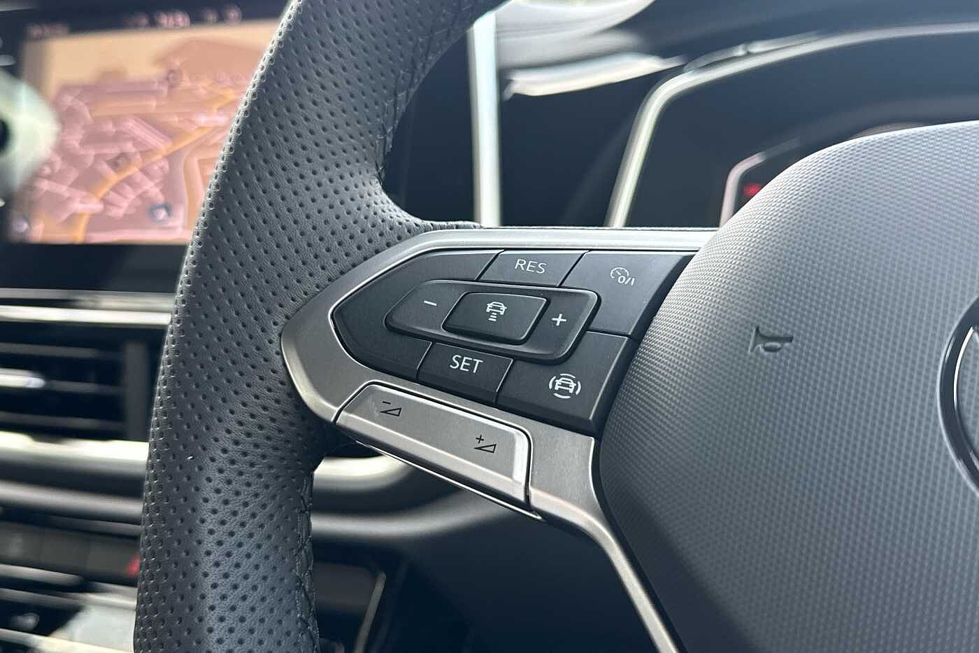 Used Volkswagen T-Roc 2025 for sale - 76111119: Photo 17