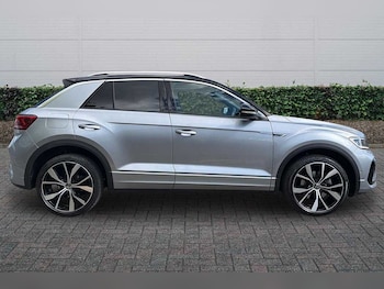 Used Volkswagen T-Roc 2023 for sale - 78220636: Photo