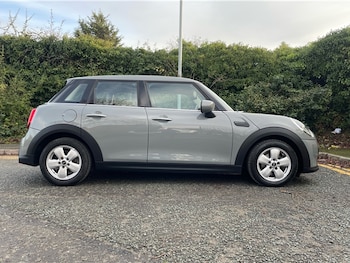 Used MINI Hatch 2022 for sale - 76703536: Photo