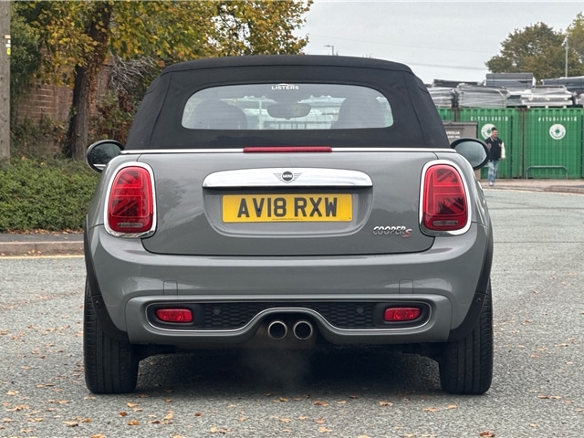 Used MINI Convertible 2018 for sale - 76139739: Photo 11