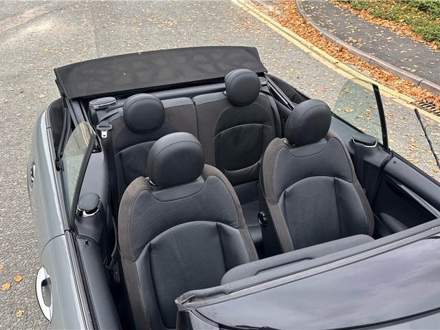 Used MINI Convertible 2018 for sale - 76139739: Photo 13